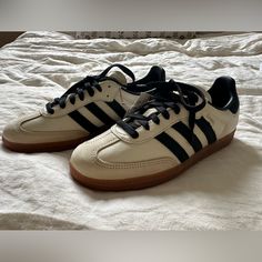 Brand New With Tags Little Big For Me! 100% Authentic. Comes With The Original Box. Size W8.5 - M7.5 Sambas Women, Shoes Adidas, Adidas Samba, Cream And Gold, Adidas Shoes, Adidas Women, Sneakers Fashion, The Original, Original Box