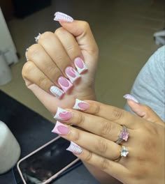 Newest Nail Designs, Duck Tip Nails, Unique Nail Designs, Acrylic Nail Set, Duck Nails, Nails Tips, Dope Nail Designs, Short Square Acrylic Nails, Exotic Nails