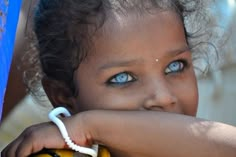 only 7 people in the world have these type of eyes and this... i want my baby to look like this <3 People With Blue Eyes, National Geographic Photo Contest, Honey Facial, Pale Blue Eyes, Kind Photo, Behind Blue Eyes, Types Of Eyes, Workout Moves, Gorgeous Eyes