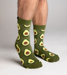 Get ready to guac 'n' roll with our one-of-a-kind Avocado Socks! Perfect for those who like their fashion as fresh as their guacamole. Crafted from the finest cotton blend, these socks promise to be the 'pits' when it comes to comfort and durability. Here's why you'll love them: 🥑 Unique Design: Adorned with a ripe avocado print that's guaranteed to turn heads, they're a conversation starter at every party or meeting. And yes, we've included the pit—because what's an avocado without it? 🥑 Comf Casual Green Cotton Socks, Playful Fitted Cotton Socks, Fun Green Cotton Socks, Green Cotton Summer Socks, Fitted Green Casual Socks, Casual Fitted Green Socks, Avocado Socks, Avocado Print, Ripe Avocado