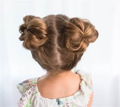 Messy pigtails hairstyle for kids Mehr Morning Hair, Ladies Hair, Easy Hairstyles For School, Hairstyles Bun, Cute Simple Hairstyles, Hairstyles For, Pigtail Hairstyles, Hairstyles Summer, Back To School Hairstyles