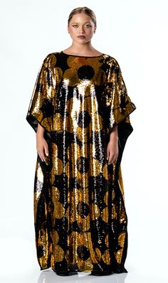 You don't have to wait until spring to bloom, you can get the Any Old Iron Golden Quantastic Quaftan and bloom all year round! This golden kaftan of happiness has a v-neckline and is decked out in a golden floral pattern from the neckline to the hem. The stunning gold sequins flip to black and the black sequins flip to the vibrant gold. It is perfect for any vacation, event, and performance! The light weight material is super breathable and soft on the skin. This Quantastic Qaftan is literally t Kate Bosworth, Miranda Lambert, To Wait, Gold Sequins, Cardi B, Elton John, Black Sequins, Lady Gaga, One Size Fits All