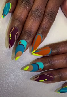 Graphic Art Nails, African Nail Art Design, Carribean Nails, African Nail Art, Nail Abstract, Braider Nails, Doll Hands, Almond Acrylic Nails Designs, Fruit Nail Art