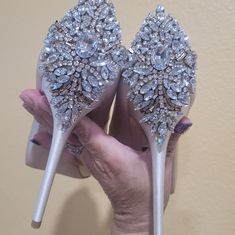 Badgley Mischka Heels Bagley Mischka, Kitty Heels, Heels Wedding, Crystal Heels, Badgley Mischka Shoes, Senior Prom, Wedding Heels, Badgley Mischka, Shoes Women Heels