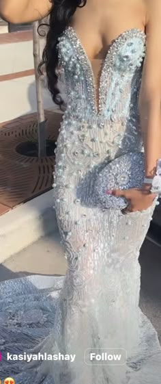 Debutante Aesthetic, Apperal Fashion, Diamond Prom Dresses, Prom Fits, Senior 25, Prom Goals, Classy Prom, Prom Inspiration