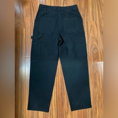 Never Worn But No Tags. Excellent Condition. Run True To Size With No Stretch. I Am 5’5 And They Hit A Little Above My Ankle Cargo Pants Color, Wilfred Pants, Aritzia Wilfred, Pants Color, Cargo Pants, Pant Jumpsuit, Pants For Women, Size 6, Tags