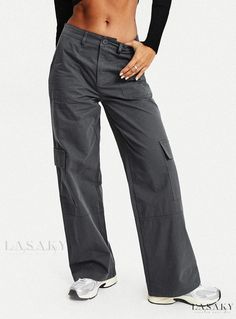 Lasaky - Green Cargo Pants with Articulated Knees and Pockets Beige Cargo Pants, Cargo Leggings, Beige Leggings, Oversized Pockets, Grey Cargo Pants, Comfort Gray, White Linen Pants, Green Cargo Pants, Flowy Pants