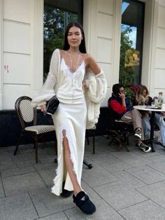 #fashion #style #outfits Aesthetic Instagram Photos, Long White Cardigan, Summer Fashion Accessories, Extreme Fashion, Lit Outfits, European Summer Outfits, Crochet Dresses, Looks Party, Mohair Cardigan