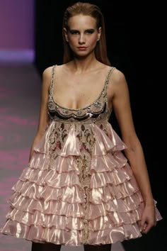 Pink Runway, Hunger Games Fashion, Modern Vintage Fashion, Georges Hobeika, Runway Dresses, Dress Rental, Couture Dresses