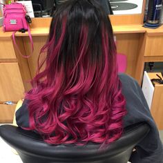 Custom pink ombré/balayage Black Hair With Pink Ends, Pink Balayage Black Hair, Black Hair With Pink Tips, Dark Pink Balayage, Pink Balayage Brunette, Brown Hair With Pink Highlights, Pink Hair Tips, Party Tips And Tricks, Ombré Balayage