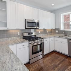 the kitchen is clean and ready to be used as an appliance for sale