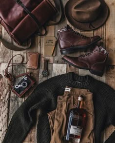 Vintage Gentleman, Gentleman Aesthetic, Fall Attire, Mens Boots Fashion, Whiskey Glasses, Cool Outfits For Men