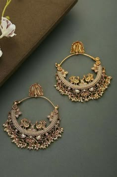 Top Earrings Gold Indian, Indian Jewelry Photography, Indian Jewellery Photography, Temple Work, Desi Jewellery, Desi Jewelry, Bridal Jewellery Earrings