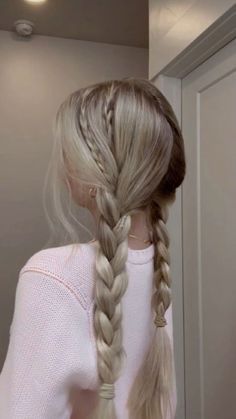 Work Hairstyles, Back To School Hairstyles, Sleek Hairstyles, Winter Hairstyles, Light Brown Hair, Stylish Hair, Hairstyles For School