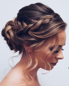 Bride Hairstyles Updo, Wedding Hair Up, Bridal Hair Updo, Bridesmaid Hair Updo, Wedding Hair Inspiration, Wedding Hairstyles For Long Hair, Braided Updo, Bridal Hair And Makeup, Pretty Wedding