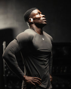 Lightweight, perforated performance shirt for high-intensity training. Our new Laser-Vent™ fabric is a soft, smooth performance warp-knit with extreme stretch and shape retention. #ASRV #RelentlessPursuit #sportswear #techjacket #goretex #Activewear #Accessories #gymshorts #gymoutfit #GymAccessories #mensAccessories #Athleisure #MenFashion #Athleticwear #Gymwear #FitnessOutfits #Gym #Gymspiration #GymInspo #gymoutfit #fitnessoutfit #techwear #ACG #nikeacg Asrv Sportswear, Activewear Accessories, Athletic Shorts Outfit, Performance Training, Men's Sportswear, Gym Accessories, Men Sport, Fitness Photography