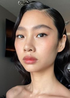 Asian Celebrity Makeup, Asian Fresh Makeup, Natural Asian Makeup, Facial Contouring, Models Makeup, Favorite Makeup Products, Model Face, Day Makeup