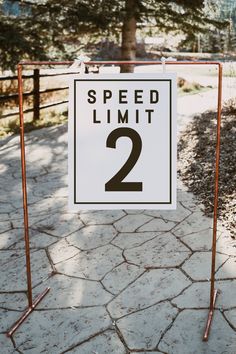 a sign that says speed limit 2 on it