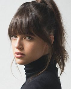 Franje Pony, Bangs Haircut Ideas, Bangs Haircut, Rambut Brunette, Selfie Friends, Bangs With Medium Hair, Fringe Hairstyles, Penteado Cabelo Curto