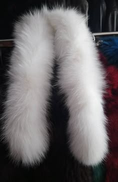 New Natural Beautiful Real white color DOUBLE FOX FUR SCARF with small elastic band on the edge to adjust it in many different ways! Soft, fluffy, light and amazing! Order in Any color you want! Put on any color of jackets,cardigans,coats,sweaters,bags,boots,dresses,everywhere! Handmade from Greek experts! Wholesale-retail. No returns accepted! Fluffy Boa Scarf, White Fluffy Shawl, Fluffy White Scarf, White Fur Accessories, Fur Scarf Outfit, White Fur Scarf, Fluffy Clothes, Fluffy Dresses, Hollywood Glam Dress