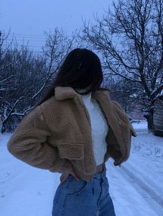 Snow Picture Ideas Instagram, Cute Winter Photoshoot Ideas, Pics In The Snow, Winter Photoshoot Outfits, Snow Photoshoot, Love Winter, Winter Photoshoot, I Love Winter