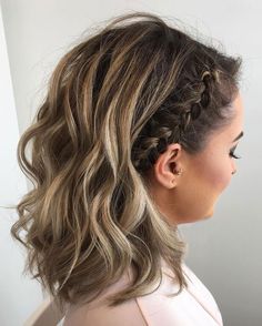 10 formas de llevar el cabello suelto sin que te estorbe Hairstyles Pony, Hair Everyday, Hairstyles Ponytail, Everyday Hair, Pony Tails, Front Hair, Cute Braided Hairstyles, Simple Hair, Fishtail Braid