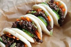 Beef Bulgogi Bao Buns - Alt Asiatisk Mini Bun, Beef Sliders, Bulgogi Beef, Bao Buns, Beef Burger, Bun Recipe, Bulgogi, Food Board, Food Inspo