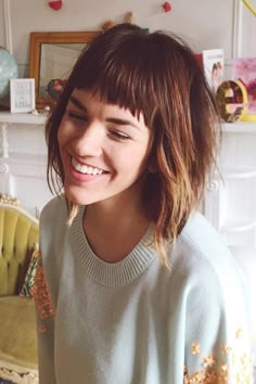 36 Modern Medium Hairstyles with Bangs for a New Look Ombré Hair, Fringe Hairstyles, Ombre Hair Color, Trending Hairstyles, Short Hair With Bangs