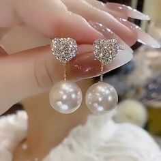 Mujer Pendients de aro Alta Joyería Clásico Forma de flor Elegante Aretes Joyas Plata Para Regalo Festival 1 Par 2024 - $10.99 Vintage Earrings Victorian, Cheap Earrings, Heart Vintage, Pearl Accessories, Womens Earrings Studs, Stylish Earrings, Stylish Earring, Earrings Hoop, Sweet Heart