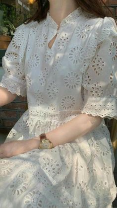 Simple Frock Design, Simple Frocks, Frock For Women, Stylish Short Dresses, Modest Dresses Casual, Dress Design Patterns, Trendy Dress Outfits, Sleeves Designs For Dresses, Simple Pakistani Dresses