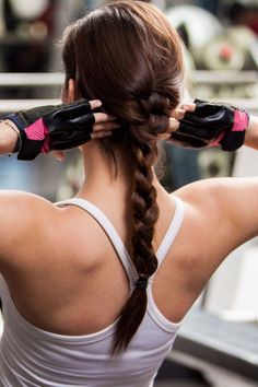 Sports Hairstyles For The Gym And Exercise ❤ #lovehairstyles #hair #hairstyles #haircuts Gym Hairstyles, Workout Hairstyles, Fitness Photos, Sports Hairstyles, Sporty Hairstyles, Volleyball Hairstyles, Life Tips, Beauty And Lifestyle