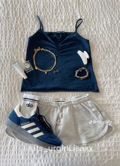 Downtown Outfits, Outfit Inspo Summer, Casual Preppy Outfits, Outfit Inspo Casual, Cute Lazy Day Outfits, Cute Preppy Outfits, Stockholm Fashion, Simple Trendy Outfits, Cute Everyday Outfits