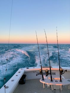 Boat sunrise pink sky Aesthetic Fishing Pictures, Catch And Cook, Ocean Fishing Aesthetic, Boat Summer Aesthetic, Fishing Aesthetic Ocean, Fishing Boat Aesthetic, Boating Aesthetic, Boat Vibes, Fishing Gift Ideas