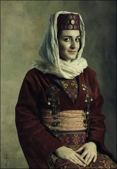 Clothing Poses, Armenian Clothing, Armenian Culture, National Clothes, Folk Clothing, National Dress, Folk Dresses, Folk Costume, Ancient Cultures