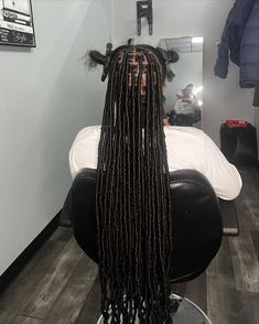 I Island Soft Locs, Flat Soft Locs, Medium Soft Locs Hairstyles, Soft Locs Medium Parts, Big Soft Locs, Straight Soft Locs, Soft Locs Parting, Large Soft Locs, Jumbo Soft Locs