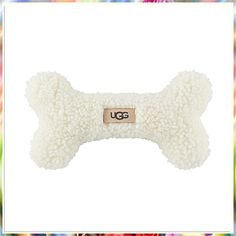 Looking for the best dog supplies to keep your furry friend happy and healthy? Check out these 9 essential ideas for must-have items every dog owner needs. From toys to grooming tools, make sure your pup has everything they need to thrive. Shop now for the best dog supplies! Puppy Toys Aesthetic, Dog Supplies Aesthetic, Neutral Dog Accessories, Cute Dog Products, Aesthetic Dog Products, Preppy Dog Toys, Preppy Dog Stuff, Aesthetic Dog Toys