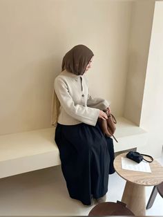 Modest Business Casual, Modest Girly Outfits, Hijabi Outfits Casual, Instagram Ideas Post, Modest Wear