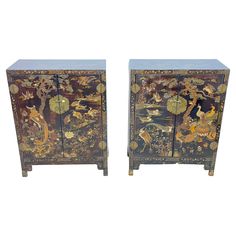 Excellent pair of Chinese lacquered cabinets or nightstands decorated with hardstone and mother of pearl carvings of flora and fauna. These dark brown chests are matching in size and fronted by two doors with patinated brass metal lockplates and hardware. Embellished on three sides with intricately carved flowers, birds. The chests are supported by square legs ending with brass clad feet. In very good antique condition, having some minor fading on the sides. China, late 19th century / early 20th Ancient Chinese Furniture, Chinese Antique Furniture, 1970 Chinoiserie Furniture, Chinese Rug Vintage, Flora And Fauna, Art Furniture, Brass Metal, Early 20th Century, Dark Brown