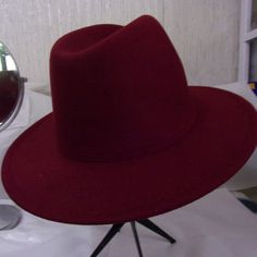 Nwt: Womans Purple Wool Felt Wide Brim Hat, It Has More Of A Western Look At The Top Cowgirl Necklaces, White Baseball Cap, Packable Hat, Straw Fedora Hat, Fisherman's Hat, Straw Sun Hat, Wide Brim Fedora, Black Baseball Cap, Western Look