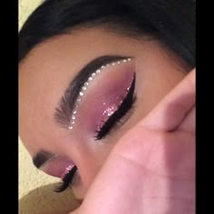 Prom Makeup With Gems, Euphoria Cassie Makeup, Cassie Makeup, Makeup With Gems, Stone Makeup, Euphoria Cassie, Makeup Euphoria, Gem Makeup, Rhinestone Makeup