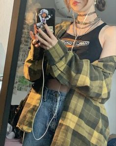 Look 80s, Foto Poses, Tomboy Style Outfits, Swaggy Outfits, Tomboy Fashion, Alternative Outfits, Really Cute Outfits, Edgy Outfits, Mode Inspiration