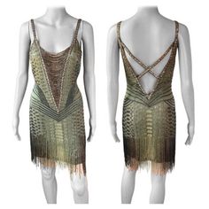 Roberto Cavalli F/W 2006 Embelished Beaded Fringed Flapper Open Back Mini Dress Size IT 40 FOLLOW US ON INSTAGRAM @OPULENTADDICT Roberto Cavalli Runway, Roberto Cavalli Dress, Cavalli Dress, Open Back Mini Dress, 2024 Fashion, Mode Inspo, Spice Girls, Roberto Cavalli, Tom Ford