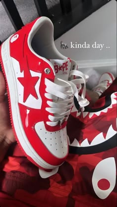 Sneaker Head Aesthetic, Bapesta Shoes, Bape Shoes, Pretty Sneakers, Dr Shoes, Trendy Shoes Sneakers, Preppy Shoes, Pretty Shoes Sneakers, Jordan Shoes Retro