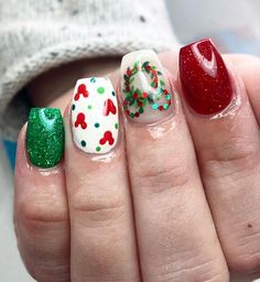 Disney Nail Ideas, Aesthetic Christmas Nails, Disney Princess Nail, Disney Themed Nails, Disney Christmas Nails, Disney Princess Nails, Disneyland Nails, 50 Aesthetic, Disney Nail Designs