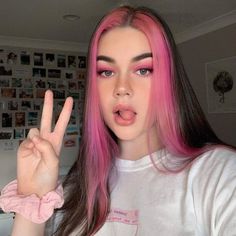 E Girl Hairstyles, Egirl Hair, Pink Hair Streaks, E Girl Hair, Latest Hair Trends, E Girl