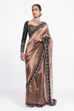 Shop for Vvani by Vani Vats Green Velvet Tissue Saree And Embroidered Blouse for Women Online at Aza Fashions Velvet Saree Royals, Copper Tissue Saree, Copper Saree, Green Velvet Blouse, Sweetheart Neck Blouse, Kajol Saree, Vani Vats, Velvet Saree, Green And Copper