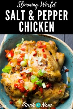 syn free salt and pepper chicken | Slimming World Recipes - pinchofnom.com Salt Pepper Chicken, Salt And Pepper Chicken, Pinch Of Nom, Pepper Chicken, Chicken Stuffed Peppers, Diet Vegetarian