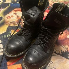 Used Dr. Martens. Scuffed Up A Bit But Nothing Major. Dr Martens Men, Dr Martens Black, Martens Shoes, Dr Martens Shoes, Dr. Martens, Men's Shoes, Size 10, Shoe Boots, Man Shop