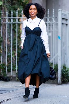 Shirts Under Dresses, Shirt Under Dress Outfit, Yara Shahidi Style, Shirt Under Dress, How To Wear Shirt, Celebrity Inspired Outfits, Smart Casuals, Pentecostal Outfits, Yara Shahidi