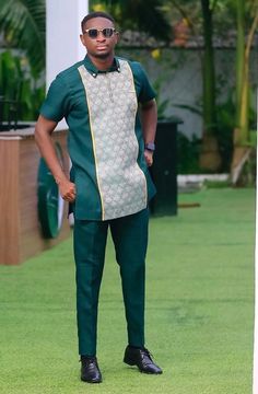 Handcrafted in Ghana,this sharply cut kaftan is effortlessly classic and a must have for any African man who wants to impress. The soft and breathable fabric is woven to keep you cool in the hot summer heat. Its openwork patterns and looseness also ensures the body is properly ventilated. ).it has the shirt and trousers custom to your measurements. With its history deeply rooted in the cultures of the indigenous people of West Africa, this formal outfit has always been worn with prestige and perceived affluence. Great for many occasions such as African Traditional Weddings, Festivals, Black History Month, Graduations, Church parties or any ethnic oriented celebrations. Suitable for all occasions like wedding, birthday, church, anniversaries and lots more. Available in all colors and Sizes. African Wedding Shirts For Men, African Clothing For Men Ghana, Kaftan For Men Mens Fashion, Man African Fashion Shirts, Ghana Mens African Wear, Male African Shirt Designs, African Wear For Men Ghana, Kaftan Pattern For Men